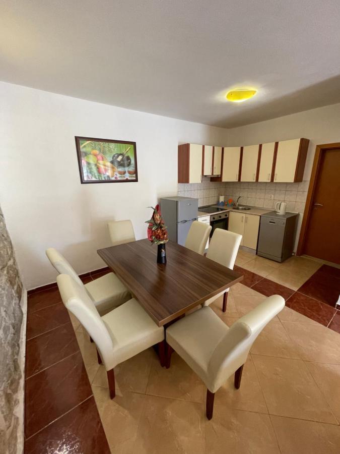 Ivan I Matej Apartma Blace