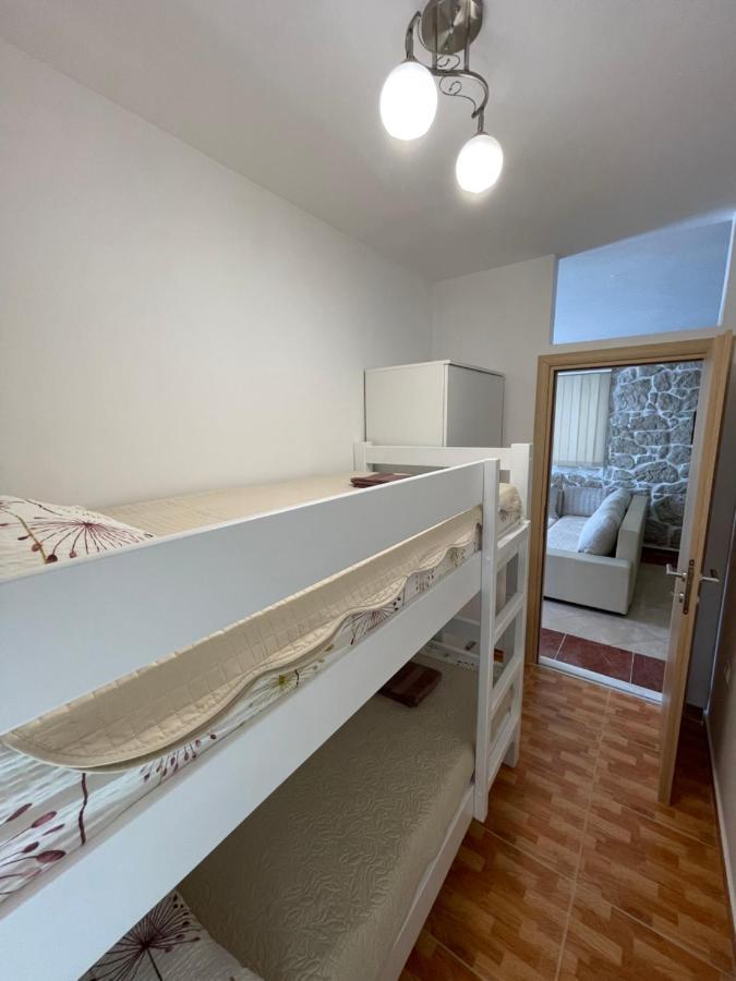 Ivan I Matej Apartment Blace